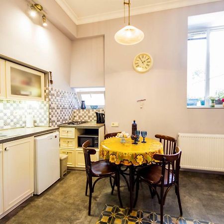 Sofia Apartment In Old Тбілісі Екстер'єр фото